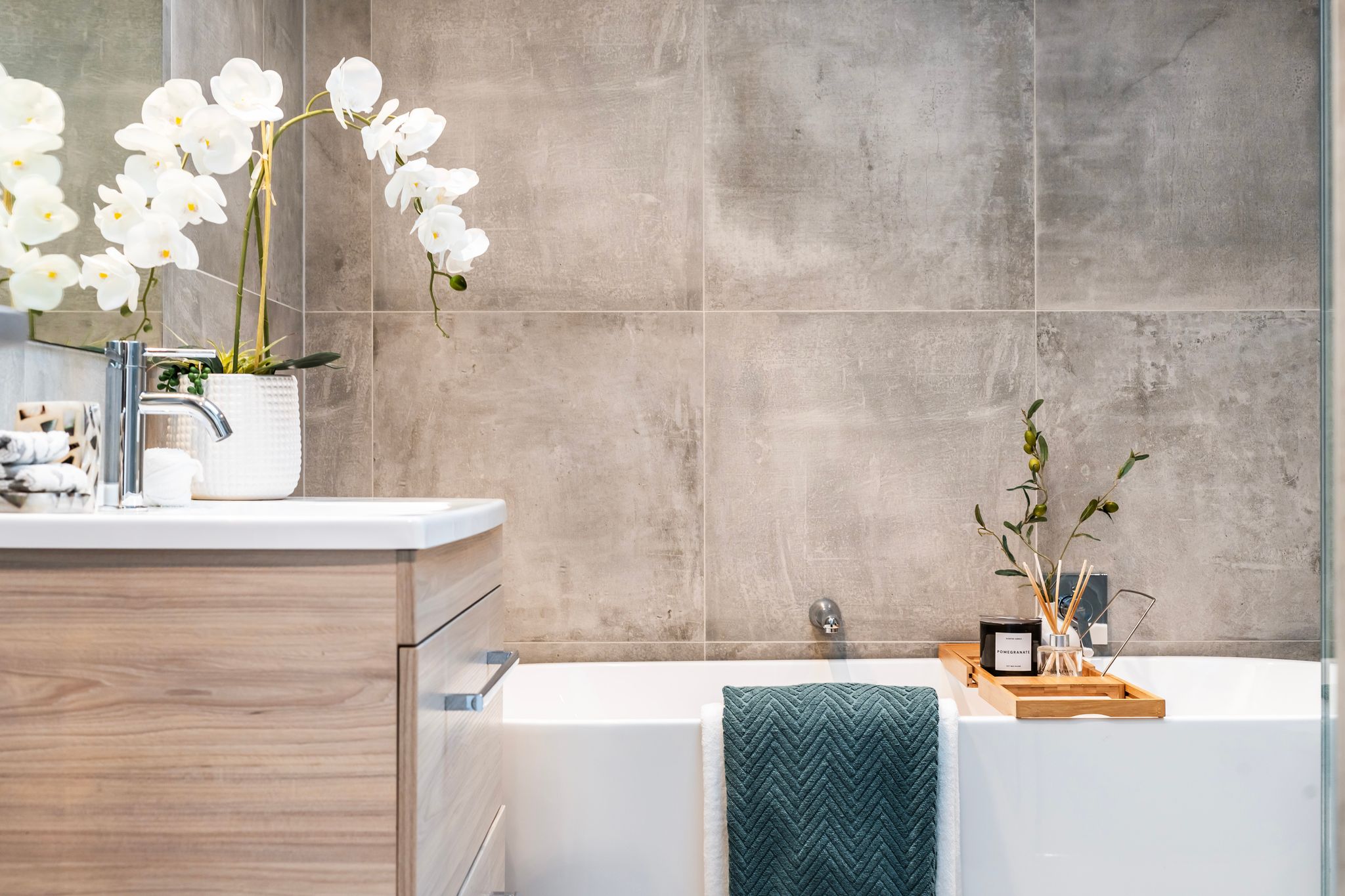 Beautiful bathroom in Hobsonville Point   Jev Matt
