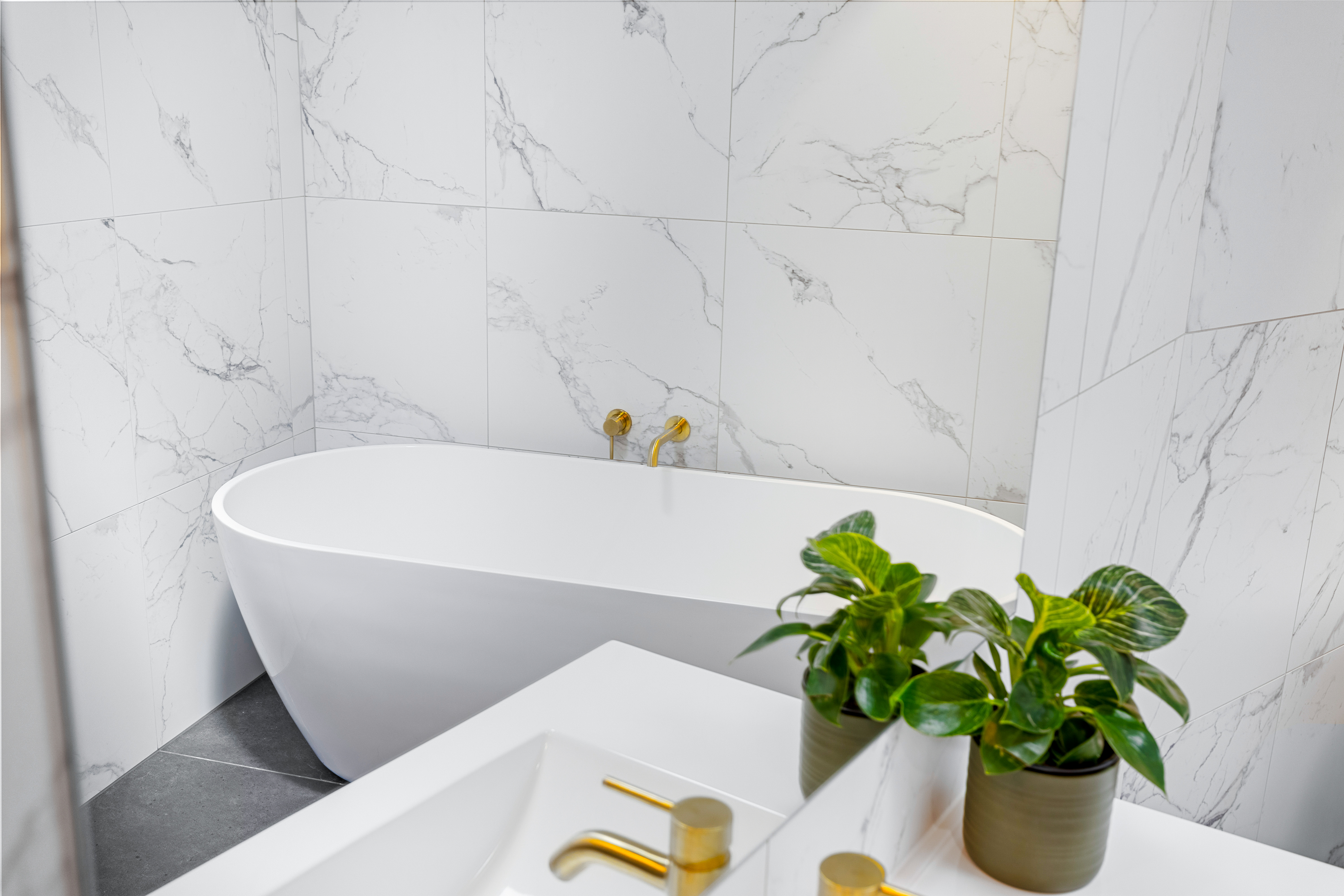 Jalcon Hobsonville Point Bath Tub   Jev Matt
